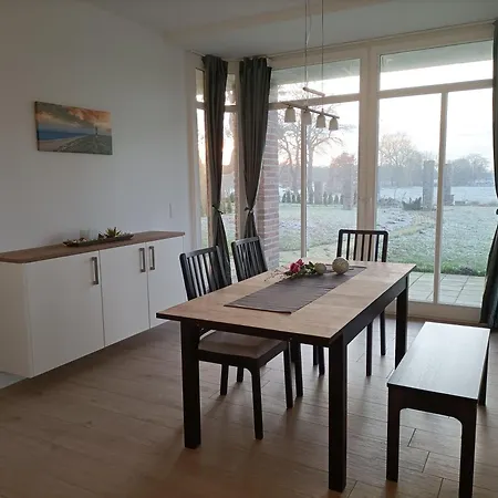 Neu! Modernes Im Hochmoor Leer